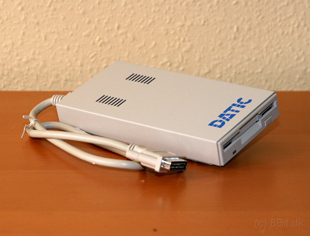 Extern Diskettstation 3.5 - Datic - 12.JPG